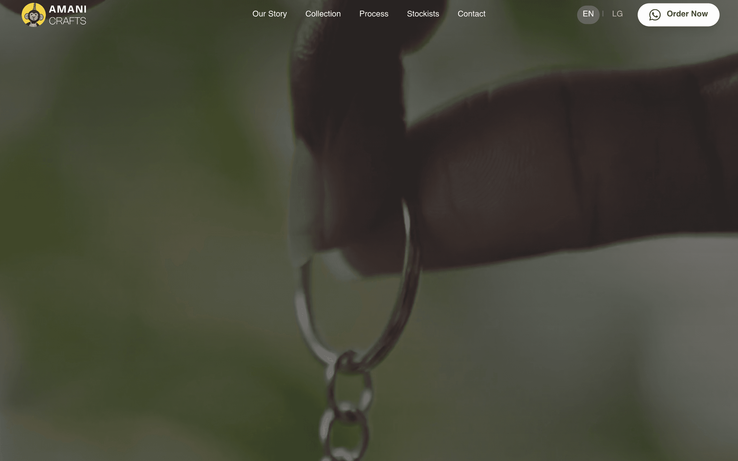 Screenshot der Amani-Crafts-Website: Startseite