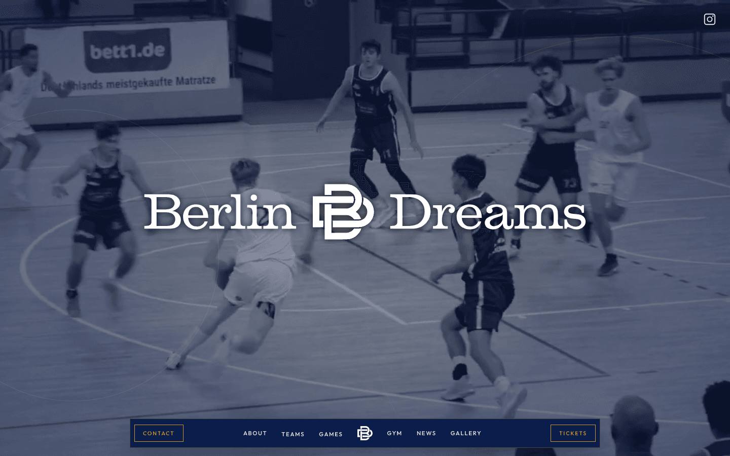 Screenshot of the Berlin Dreams homepage: wordmark over the home game